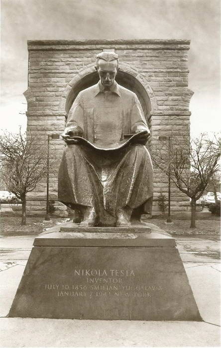 Иллюстрация к книге — Никола Тесла [i_060.jpg]