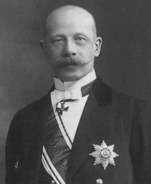 Иллюстрация к книге — Яков Блюмкин. Ошибка резидента [i_026.jpg]