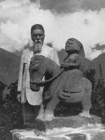 Иллюстрация к книге — Яков Блюмкин. Ошибка резидента [i_060.jpg]