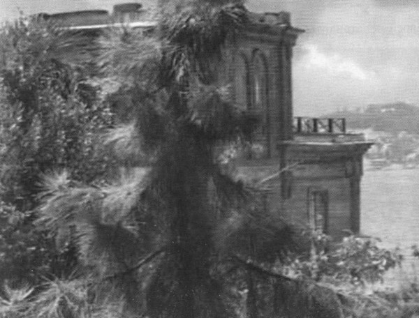 Иллюстрация к книге — Яков Блюмкин. Ошибка резидента [i_067.jpg]