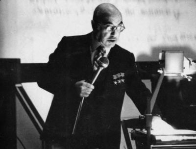 Иллюстрация к книге — Повседневная жизнь Арзамаса-16 [i_029.jpg]