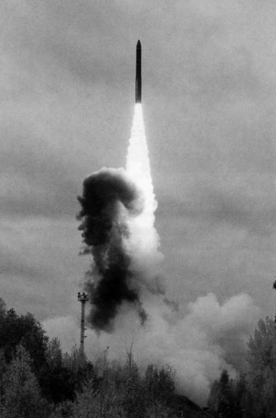 Иллюстрация к книге — Повседневная жизнь Арзамаса-16 [i_040.jpg]