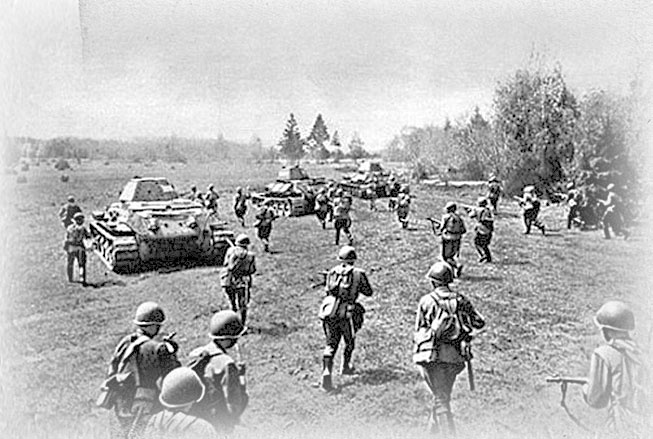 Иллюстрация к книге — Дневник детской памяти. Это и моя война [i_009.jpg]