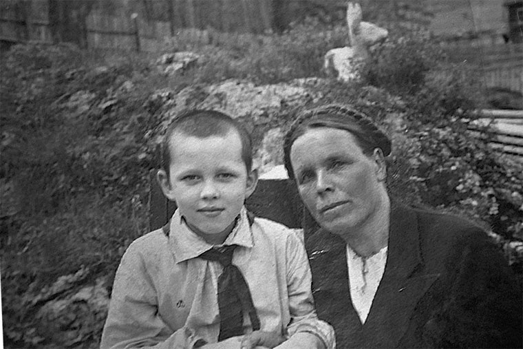 Иллюстрация к книге — Дневник детской памяти. Это и моя война [i_033.jpg]