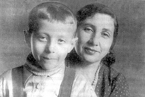 Иллюстрация к книге — Дневник детской памяти. Это и моя война [i_044.jpg]