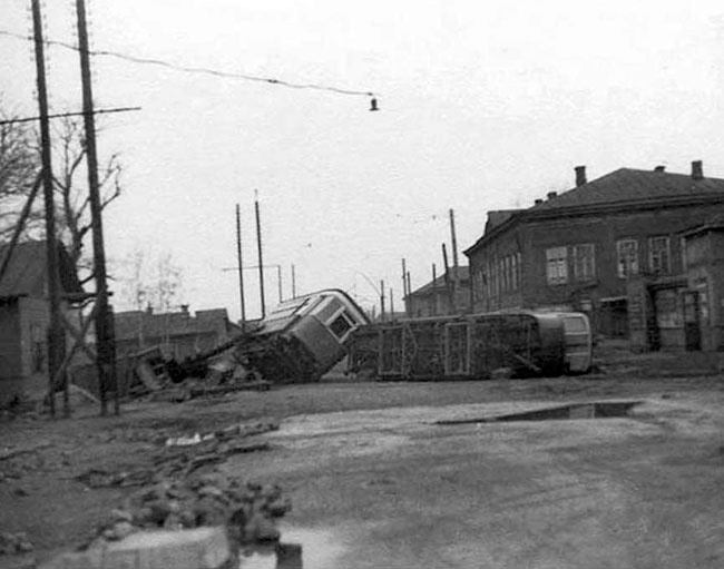 Иллюстрация к книге — Дневник детской памяти. Это и моя война [i_051.jpg]