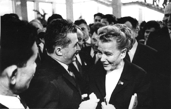 Иллюстрация к книге — Екатерина Фурцева. Главная женщина СССР [i_027.jpg]