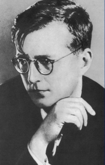 Иллюстрация к книге — Шостакович [i_028.jpg]