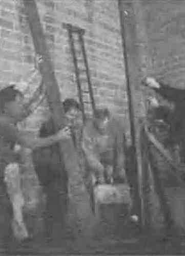 Иллюстрация к книге — Речи палача. Сенсационные откровения французского экзекутора [i_013.jpg]