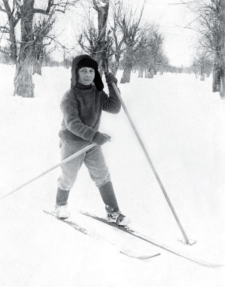 Иллюстрация к книге — Жизнь. Кино [i_004.jpg]