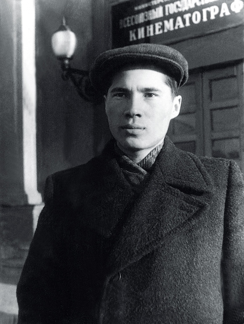 Иллюстрация к книге — Жизнь. Кино [i_005.jpg]