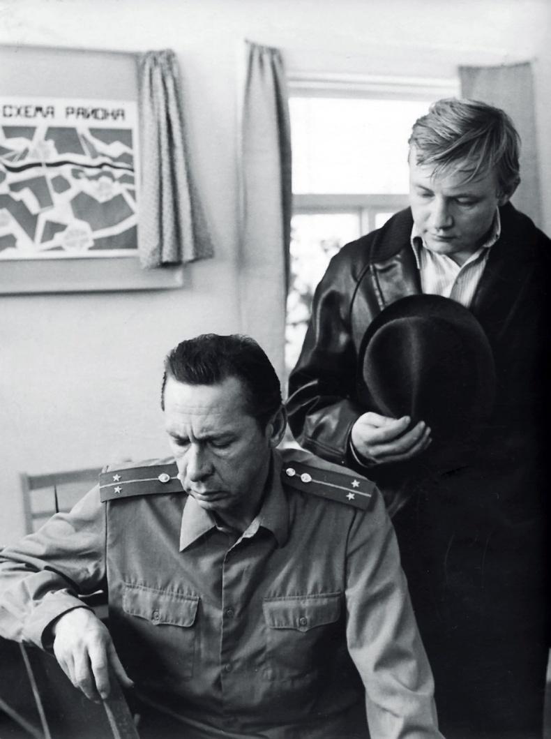 Иллюстрация к книге — Жизнь. Кино [i_024.jpg]