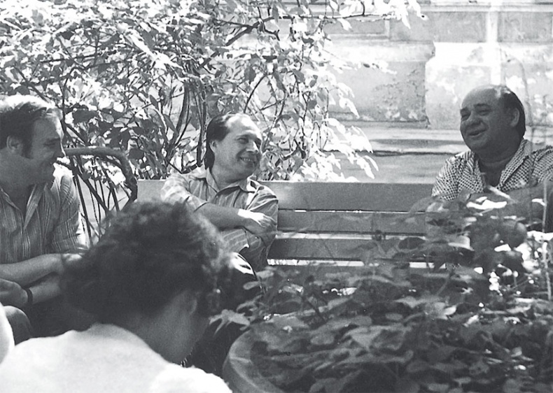 Иллюстрация к книге — Жизнь. Кино [i_029.jpg]