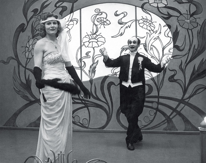 Иллюстрация к книге — Жизнь. Кино [i_042.jpg]