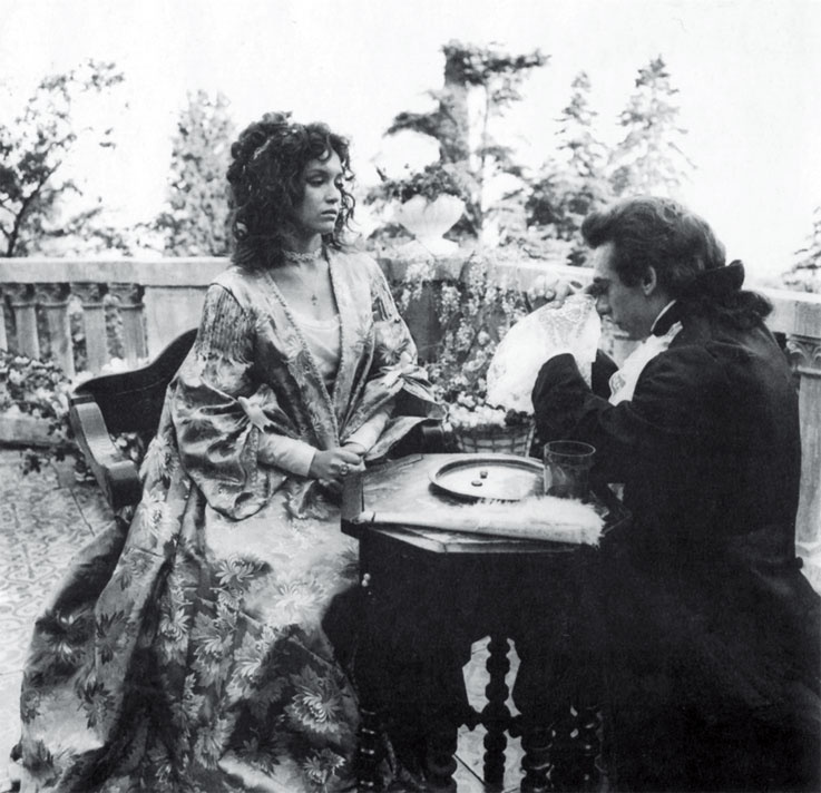 Иллюстрация к книге — Жизнь. Кино [i_051.jpg]