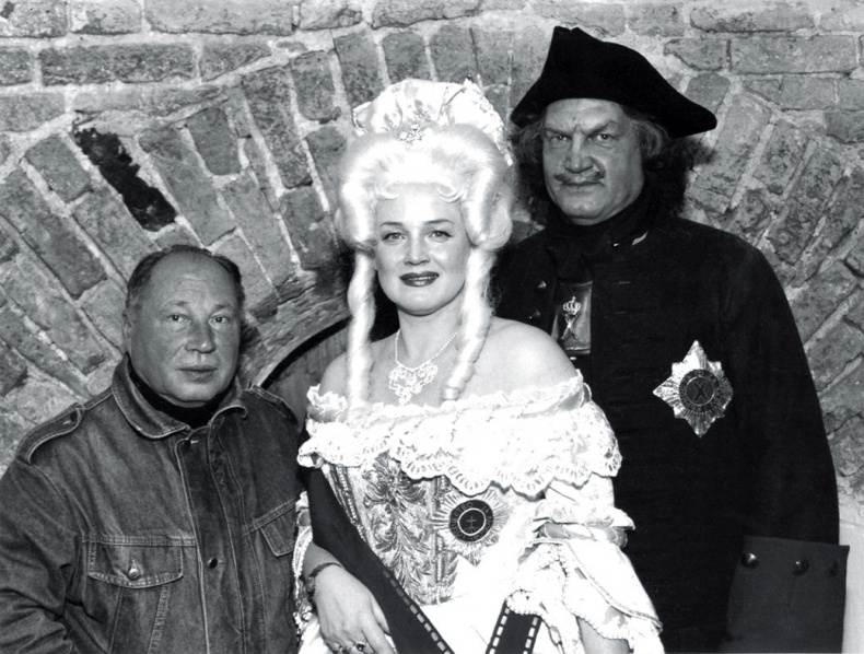 Иллюстрация к книге — Жизнь. Кино [i_060.jpg]