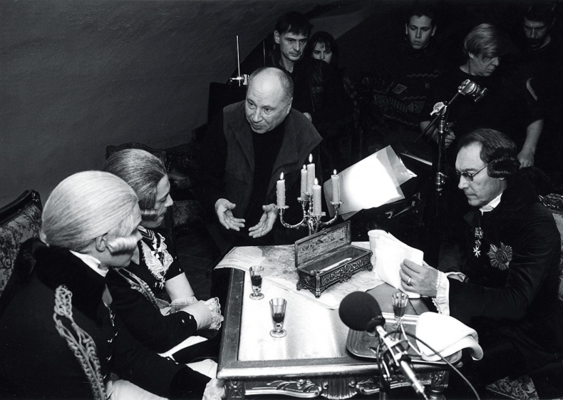 Иллюстрация к книге — Жизнь. Кино [i_063.jpg]