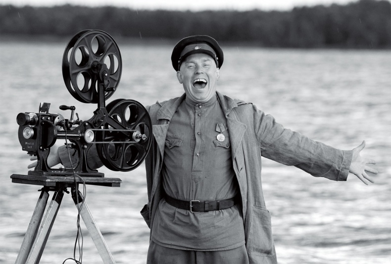 Иллюстрация к книге — Жизнь. Кино [i_067.jpg]