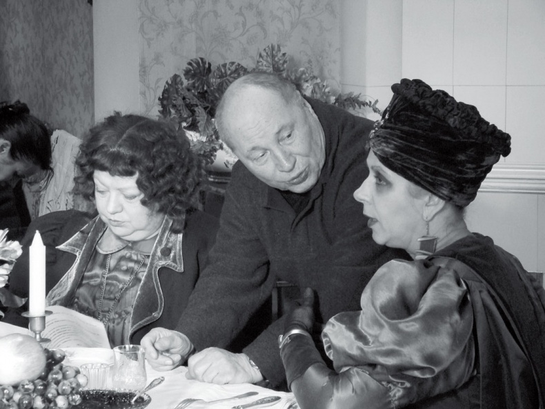 Иллюстрация к книге — Жизнь. Кино [i_075.jpg]