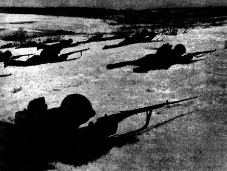 Иллюстрация к книге — Их послал на смерть Жуков? Гибель армии генерала Ефремова [i_048.jpg]