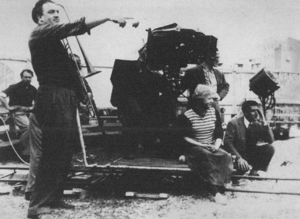 Иллюстрация к книге — Феллини [i_008.jpg]