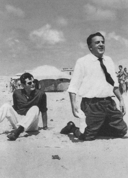 Иллюстрация к книге — Феллини [i_012.jpg]