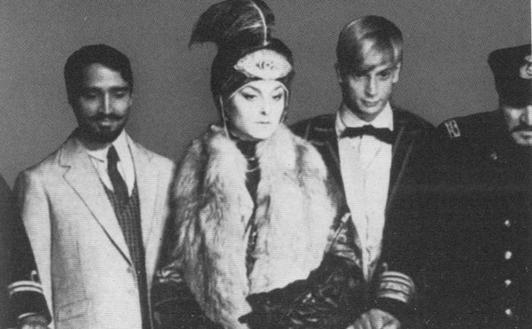 Иллюстрация к книге — Феллини [i_025.jpg]