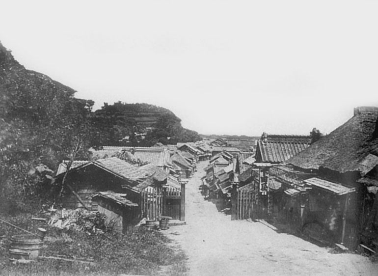 Иллюстрация к книге — Император Мэйдзи и его Япония [i_011.jpg]