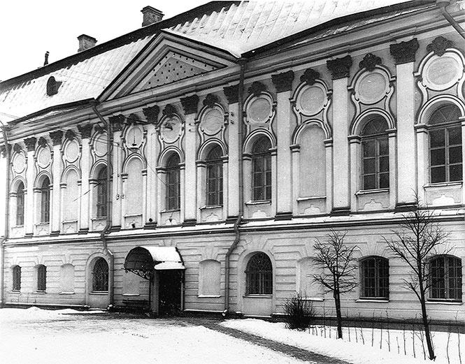 Иллюстрация к книге — Смольный институт. Дневники воспитанниц [i_021.jpg]