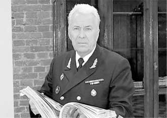 Иллюстрация к книге — Полвека в океане. История рыбных промыслов Дальнего Востока в рассказах, очерках, репортажах [i_012.jpg]