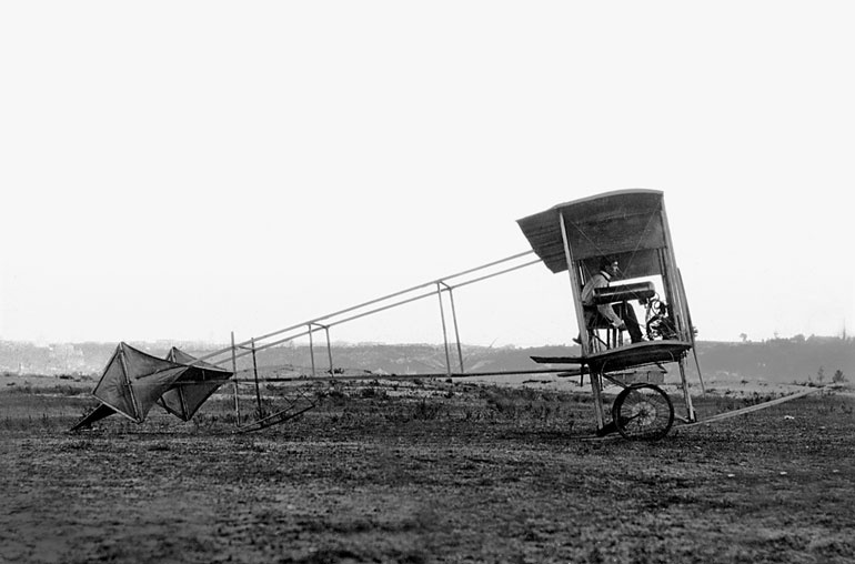 Иллюстрация к книге — Неизвестный Сикорский. &quot;Бог&quot; вертолетов [i_009.jpg]