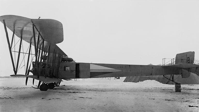 Иллюстрация к книге — Неизвестный Сикорский. &quot;Бог&quot; вертолетов [i_048.jpg]