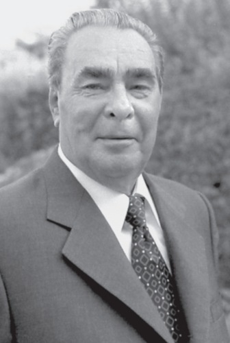 Иллюстрация к книге — Брежнев [i_001.jpg]