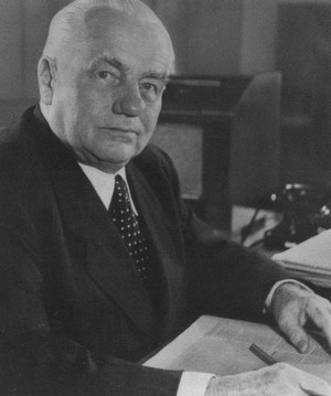 Иллюстрация к книге — Маркус Вольф [i_003.jpg]