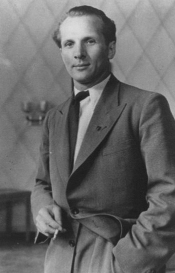 Иллюстрация к книге — Маркус Вольф [i_006.jpg]