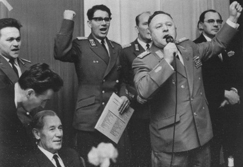 Иллюстрация к книге — Маркус Вольф [i_016.jpg]