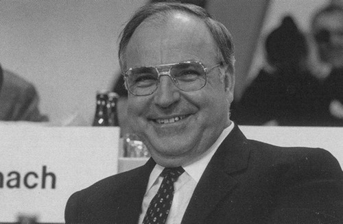 Иллюстрация к книге — Маркус Вольф [i_046.jpg]