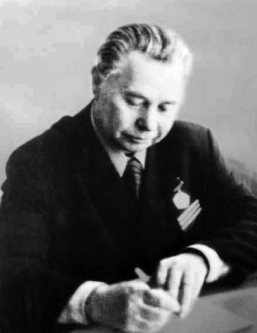 Иллюстрация к книге — Эпоха победителей. Воспоминания пламенных лет! [i_003.jpg]