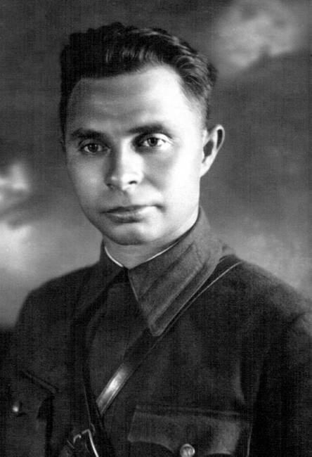 Иллюстрация к книге — Эпоха победителей. Воспоминания пламенных лет! [i_005.jpg]