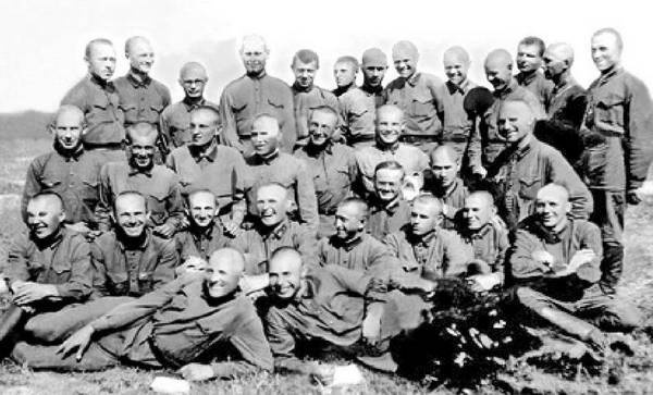 Иллюстрация к книге — Эпоха победителей. Воспоминания пламенных лет! [i_011.jpg]