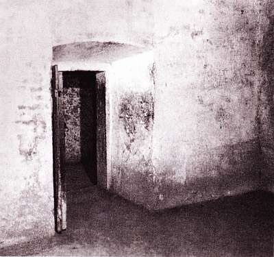 Иллюстрация к книге — Калиостро [i_043.jpg]