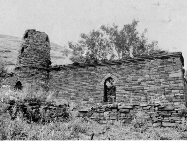 Иллюстрация к книге — Шейх Мансур [i_005.jpg]