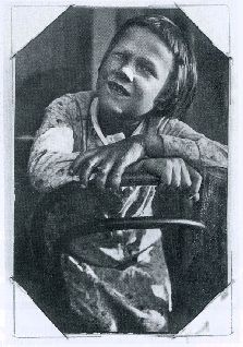 Иллюстрация к книге — Сохрани мою печальную историю... Блокадный дневник Лены Мухиной [i_009.jpg]