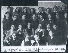 Иллюстрация к книге — Сохрани мою печальную историю... Блокадный дневник Лены Мухиной [i_012.jpg]