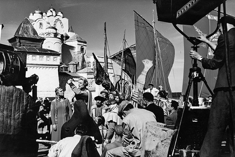 Иллюстрация к книге — 320 страниц про любовь и кино [i_010.jpg]