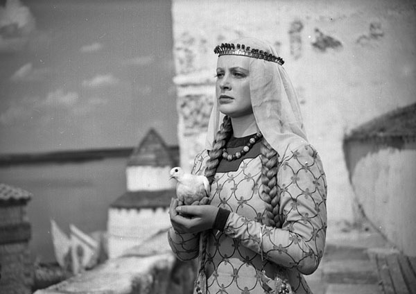 Иллюстрация к книге — 320 страниц про любовь и кино [i_011.jpg]