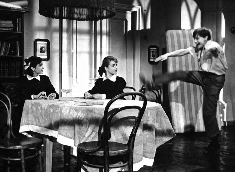 Иллюстрация к книге — 320 страниц про любовь и кино [i_018.jpg]