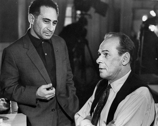 Иллюстрация к книге — 320 страниц про любовь и кино [i_023.jpg]