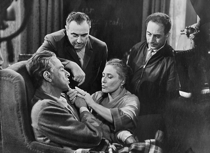 Иллюстрация к книге — 320 страниц про любовь и кино [i_025.jpg]