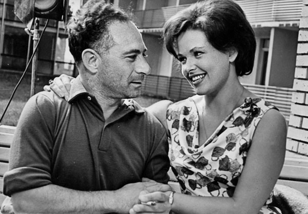 Иллюстрация к книге — 320 страниц про любовь и кино [i_074.jpg]